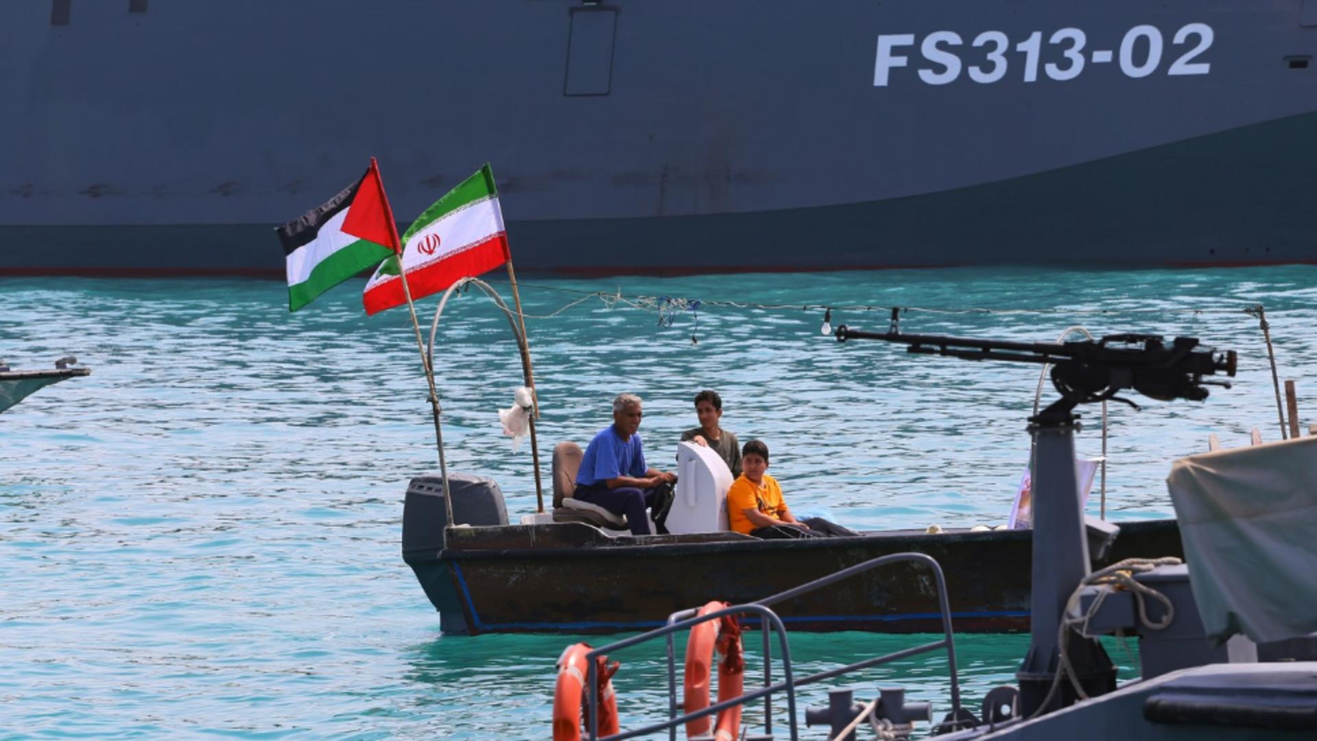 Trafic reluat parțial prin Strâmtoarea Ormuz, în urma negocierilor dintre Teheran și mai multe state