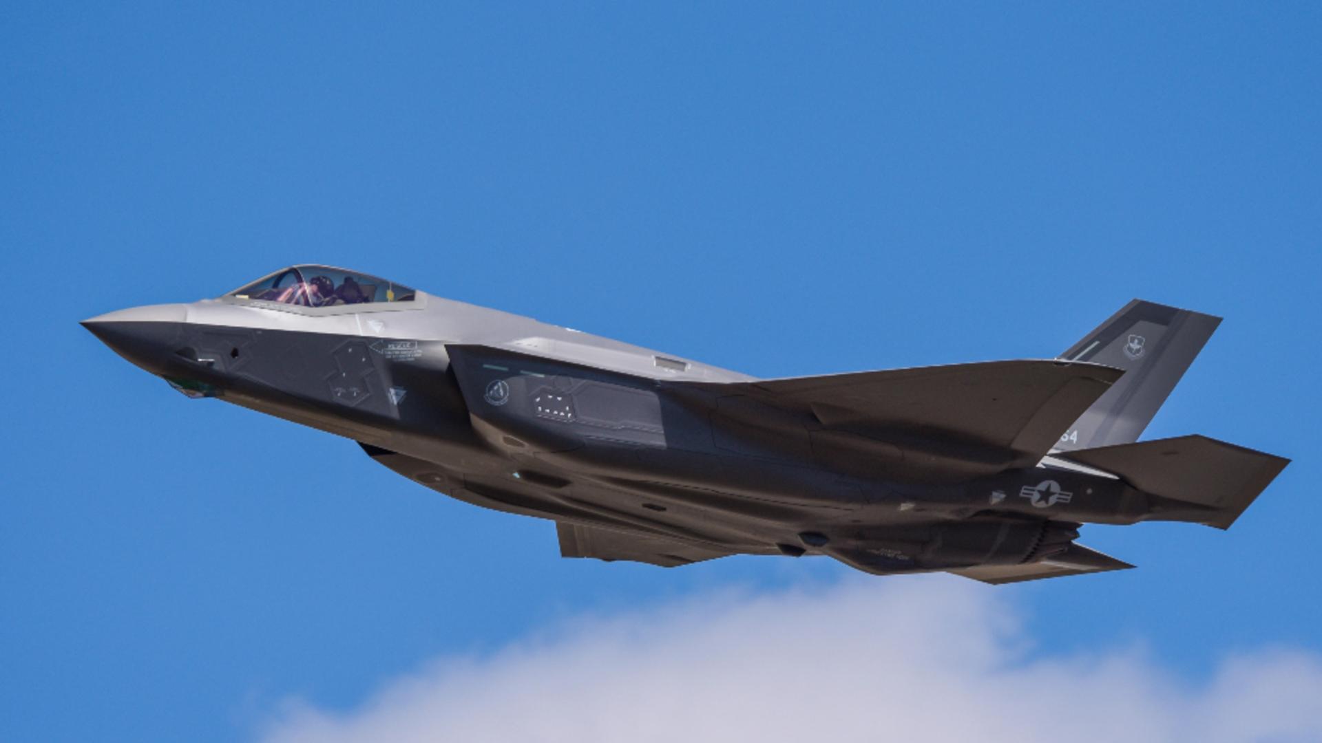 Un avion american F‑35 a aterizat de urgență în Orientul Mijlociu: presa din SUA indică un posibil tir iranian