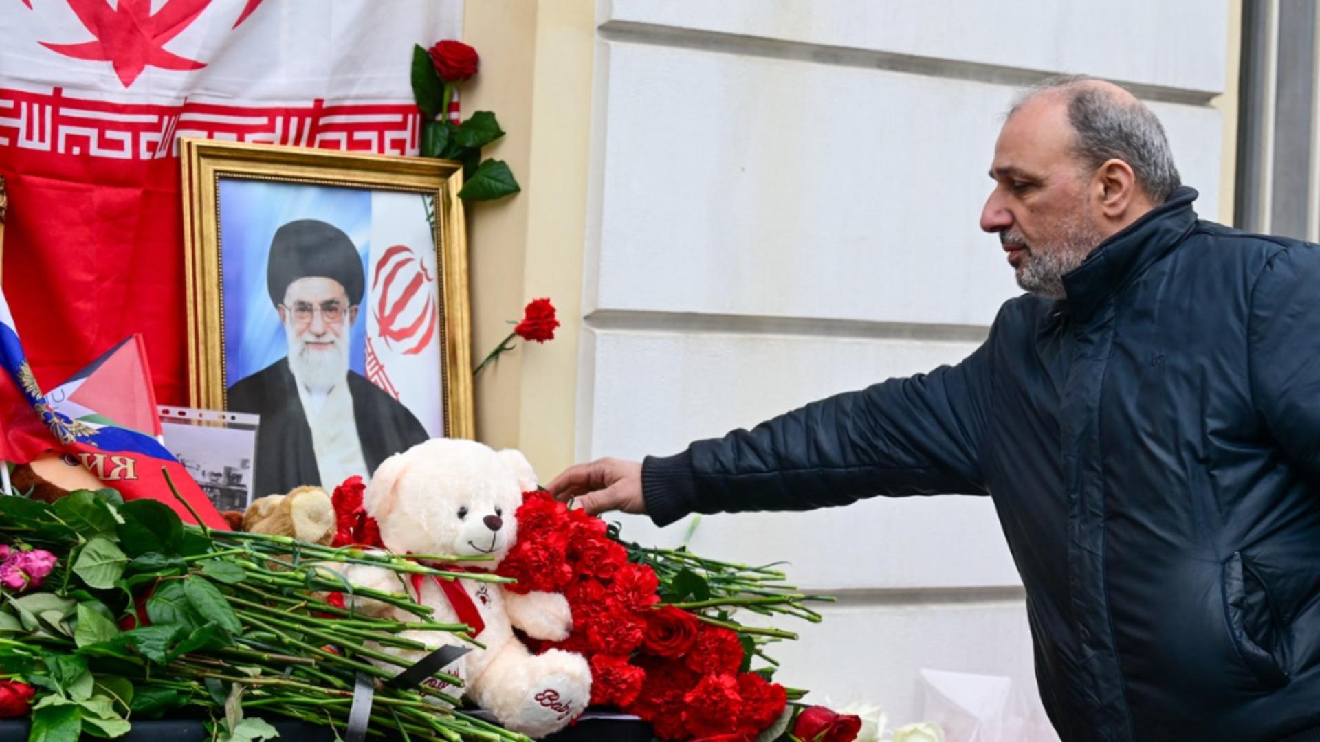 Ayatollahul a fost comemorat de admiratori, la Moscova (Profimedia)