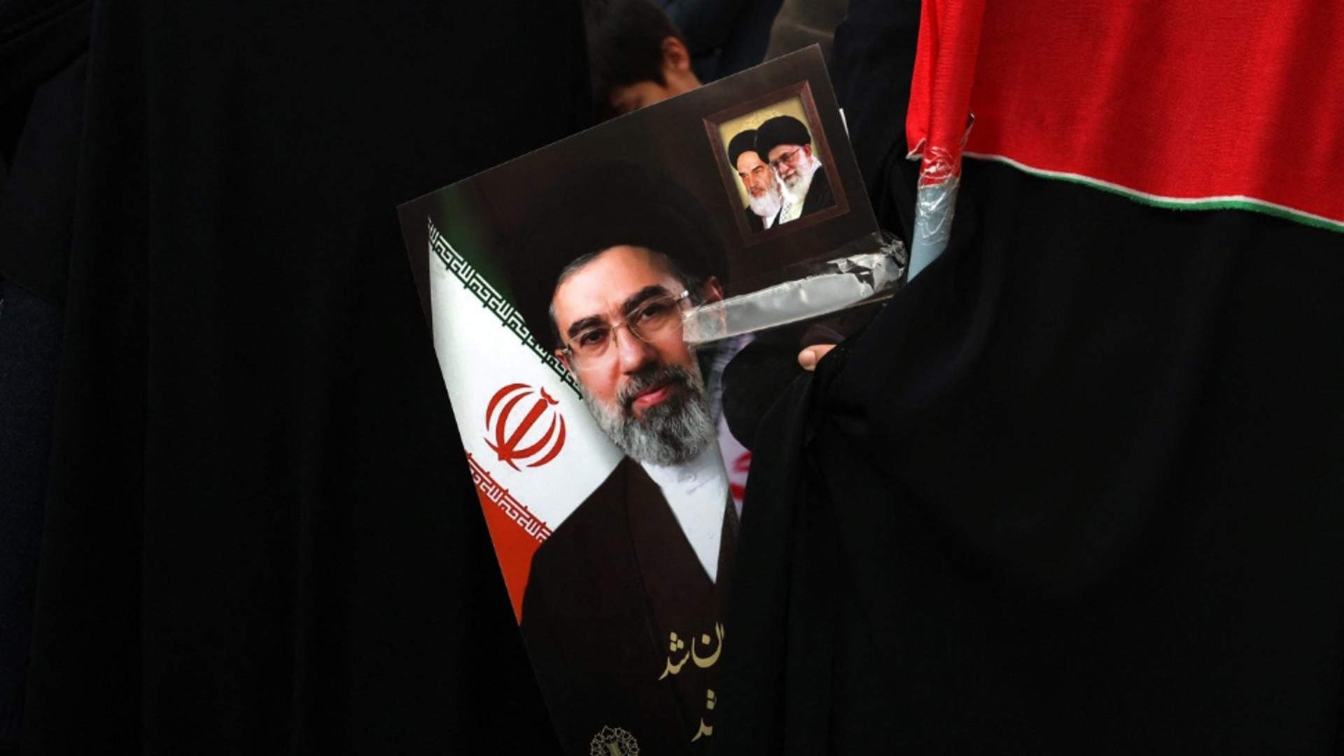 Mojtaba Khamanei este considerat un lider mai radocal decât tatăl său (Profimedia)