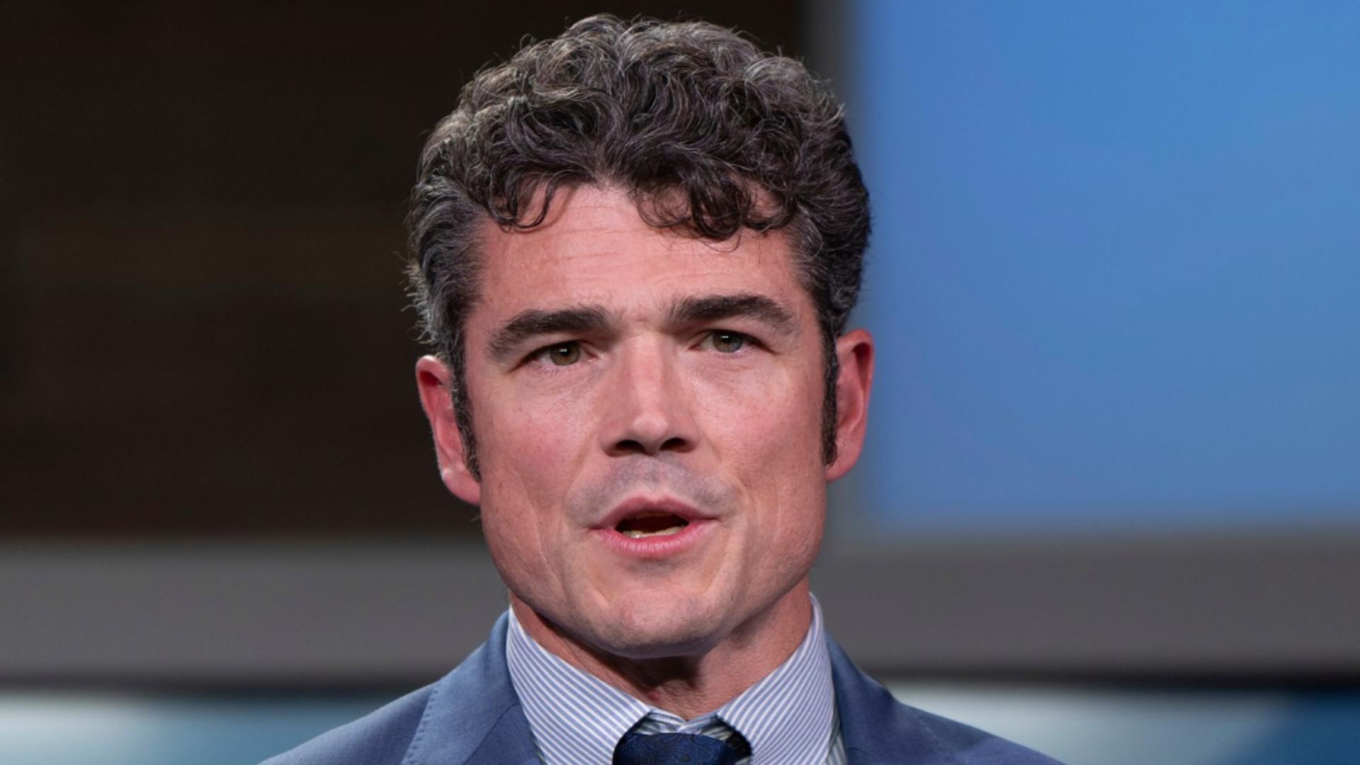 Șeful demisionar al antiterorismului din SUA era anchetat pentru acuze de scurgeri de informații clasificate către Tucker Carlson (foto: profimedia)