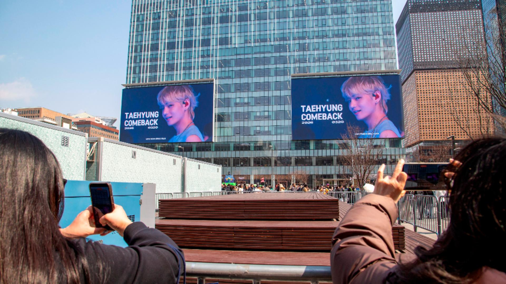 Trupa BTS revine în forță cu noul album „Arirang” și un mega‑concert de 260.000 de fani, susținut sâmbătă, la Seul / Profimedia