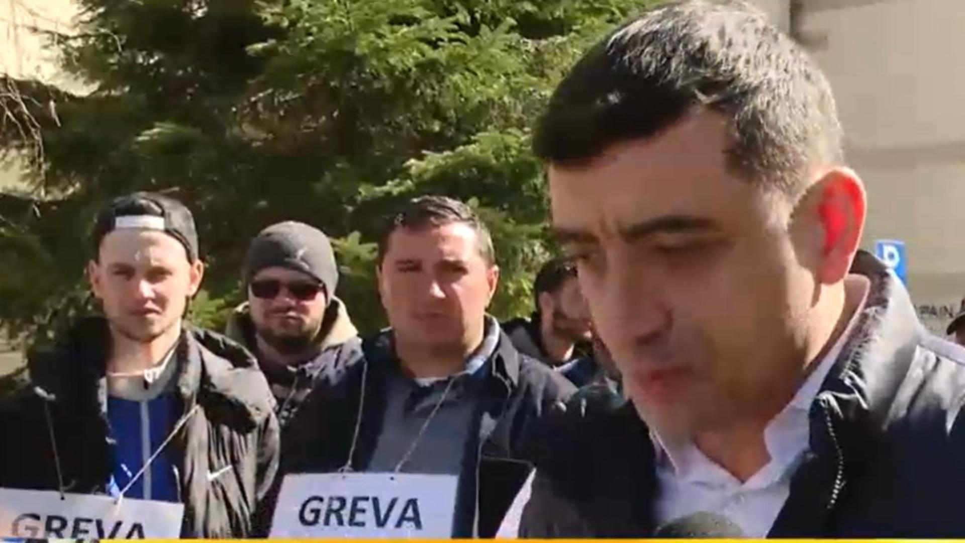 Liderul AUR printre greviștii de la CEO. Foto/Captură video