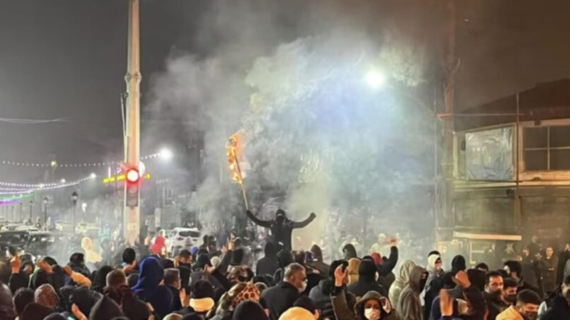 Iranul crește salariul minim cu 60%