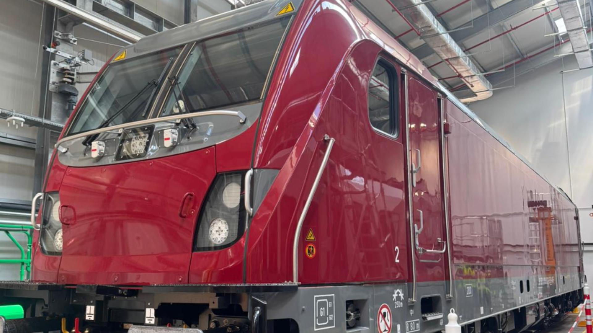 Prima locomotiva „SF” care prinde 200 km/h a fost livrată de Alstom. Foto: Facebook