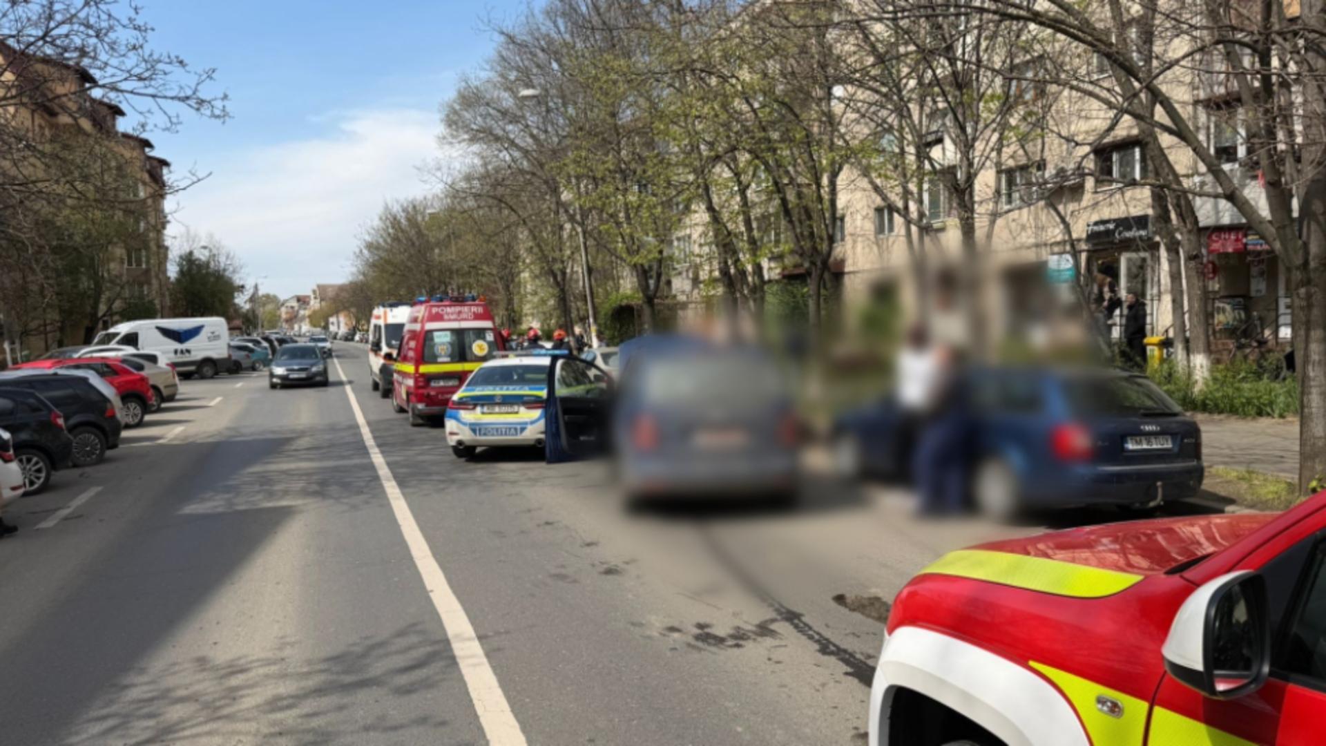 Carambol cu trei mașini în Timișoara. FOTO: Banatul meu