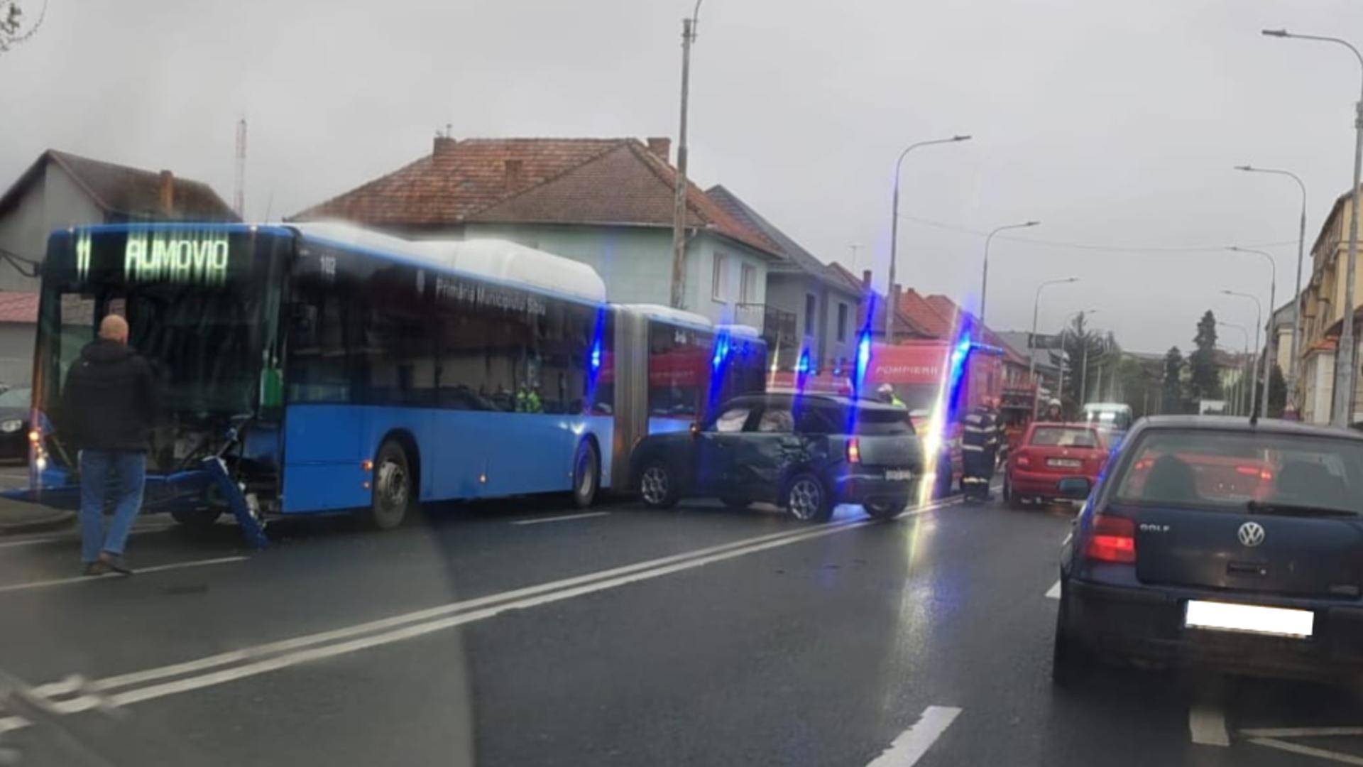Trafic îngreunat în Sibiu. FOTO: CityFM