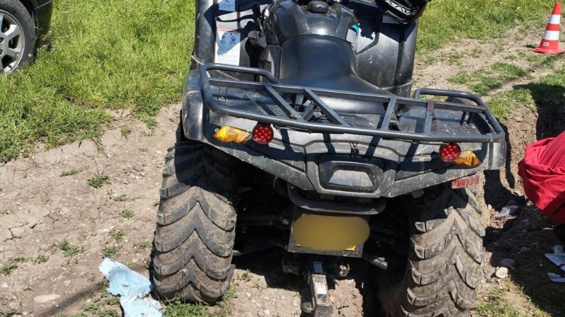 Minor de 13 ani mort după ce s-a răsturnat cu un ATV, în Bucovăț, Dolj. Foto/newsflux