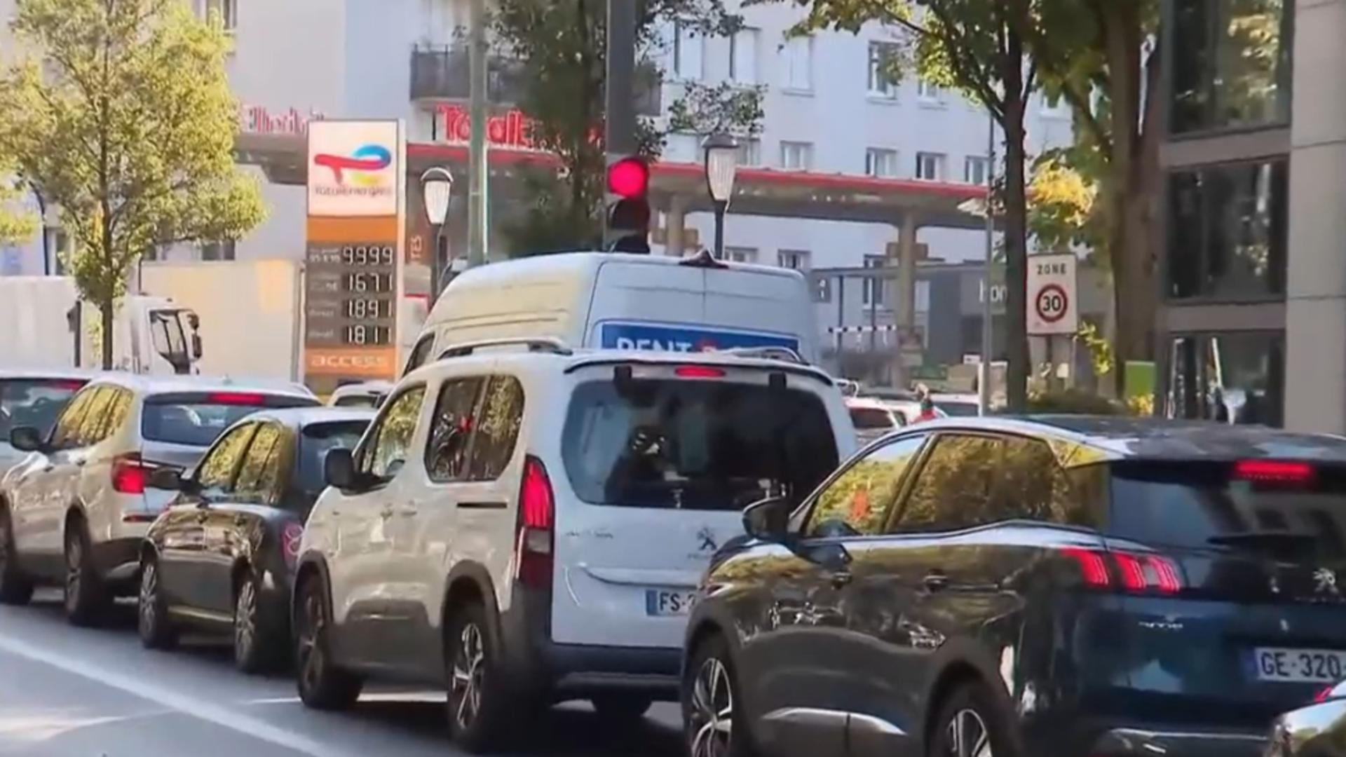 Țara europeană în care benzinăriile au rămas fără combustibil. Foto: YouTube