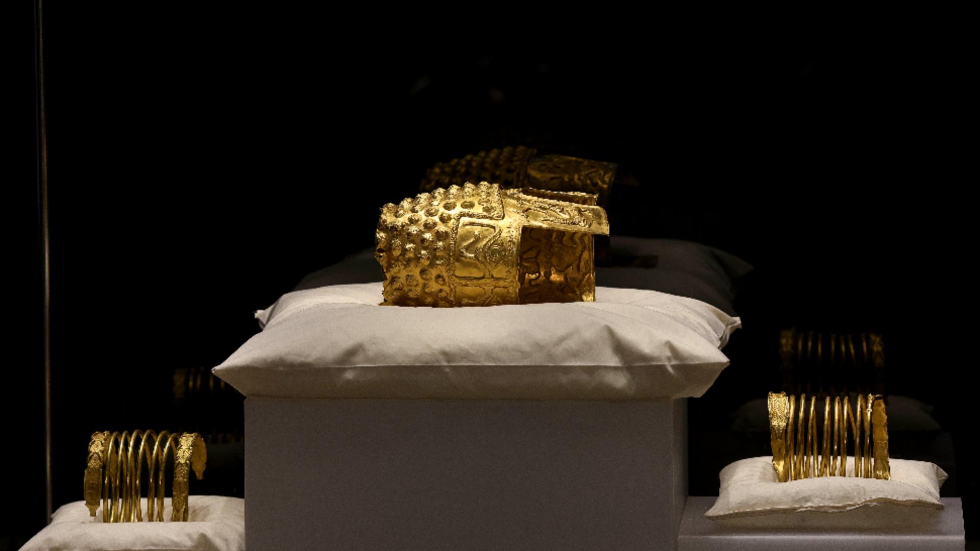 Coiful de aur de la Coțofenești. Sursa foto: Inquam photos/Octav Ganea