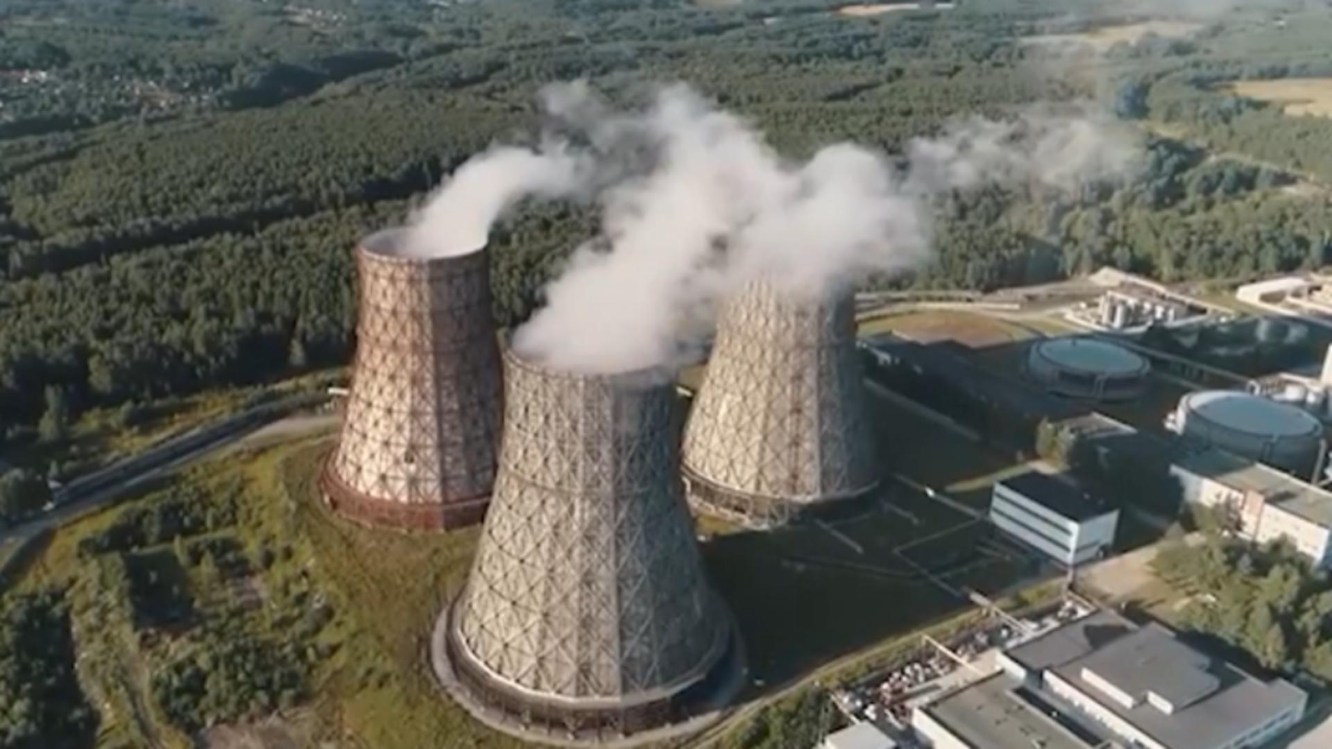 România vinde, Europa naționalizează în plină criză.