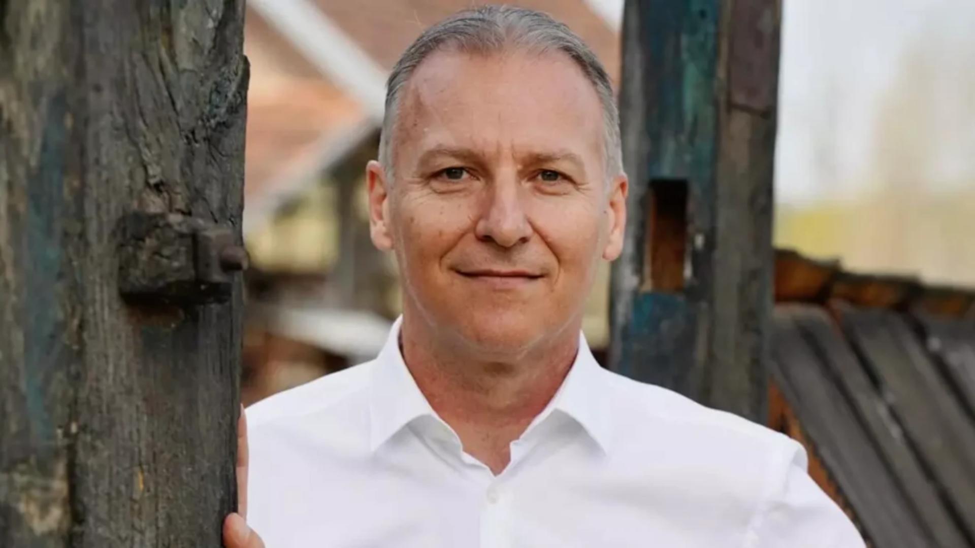 Un cunoscut artist de muzică populară a intrat în vizorul DNA