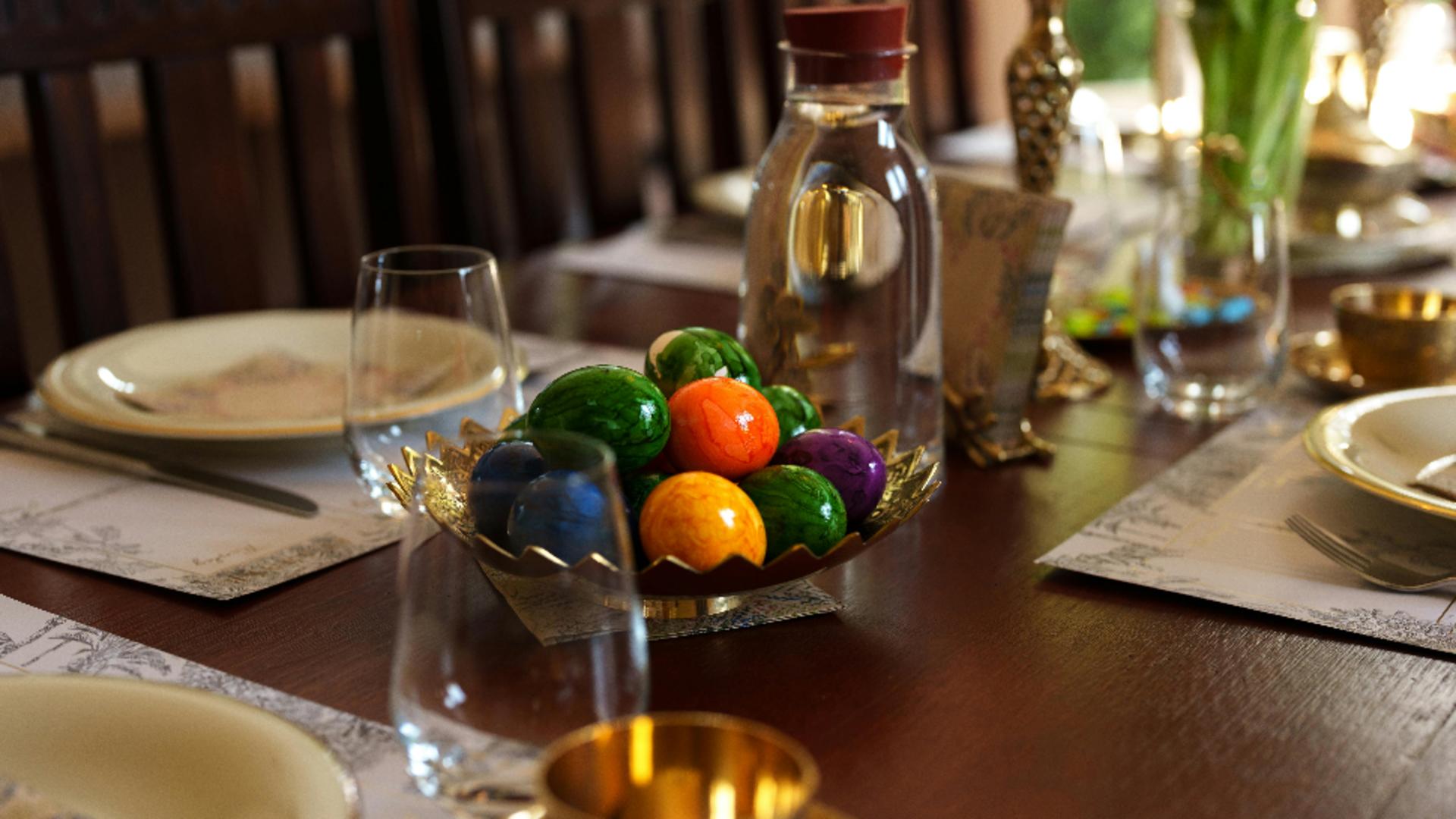 Cum trebuie să se desfășoare o conversație la masă. Ce spune codul bunelor maniere