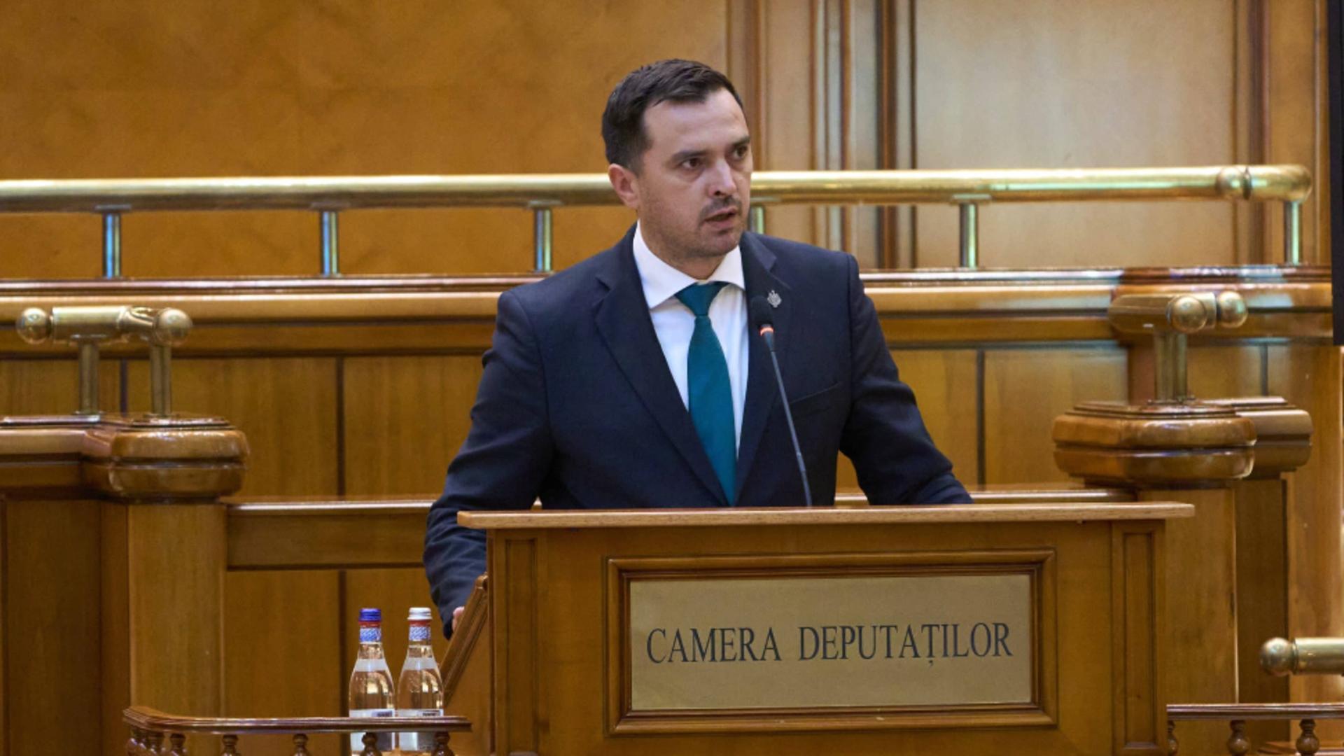 Mihai Enache / deputat AUR