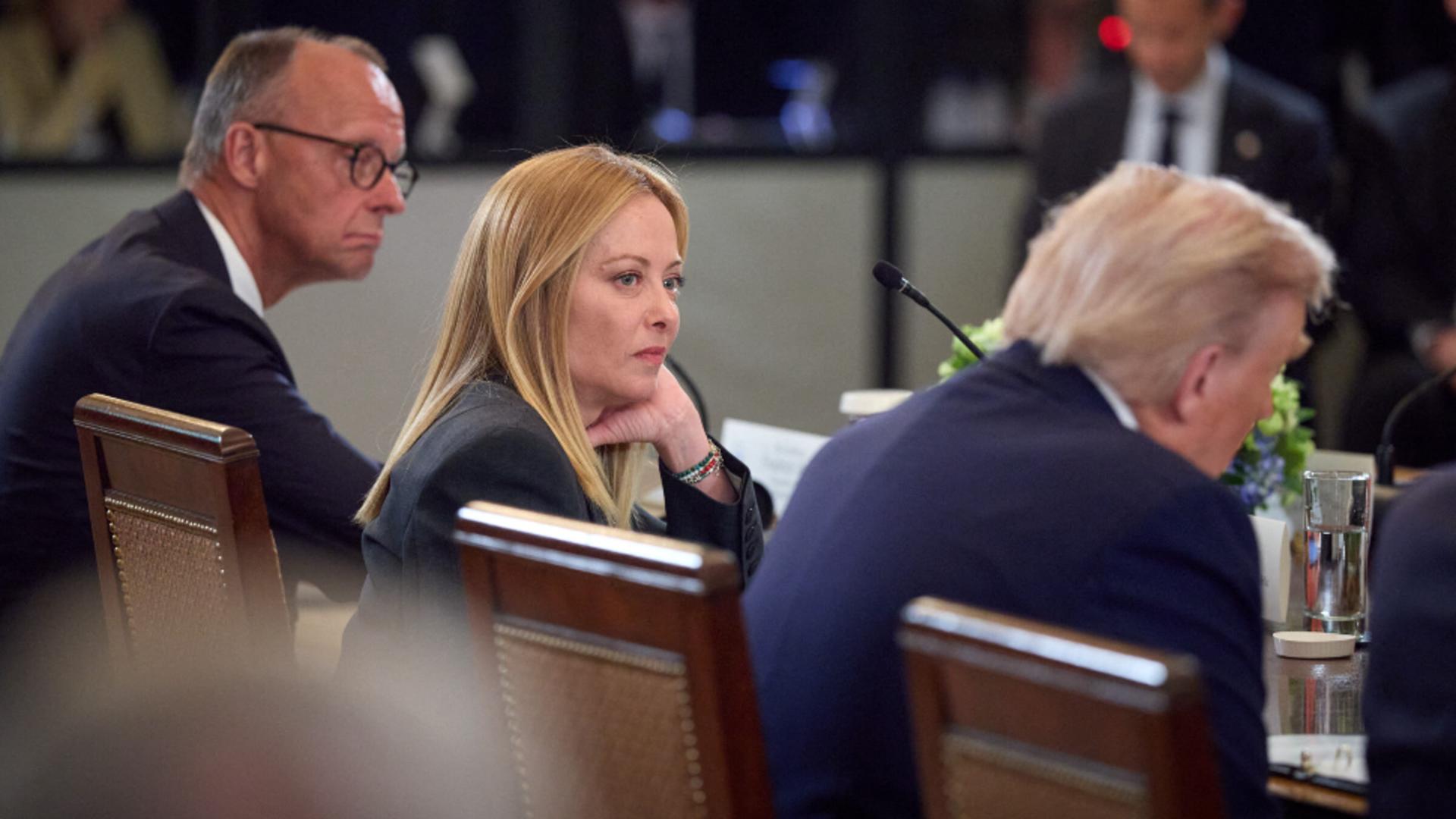 Giorgia Meloni alături de Donald Trump / Profimedia