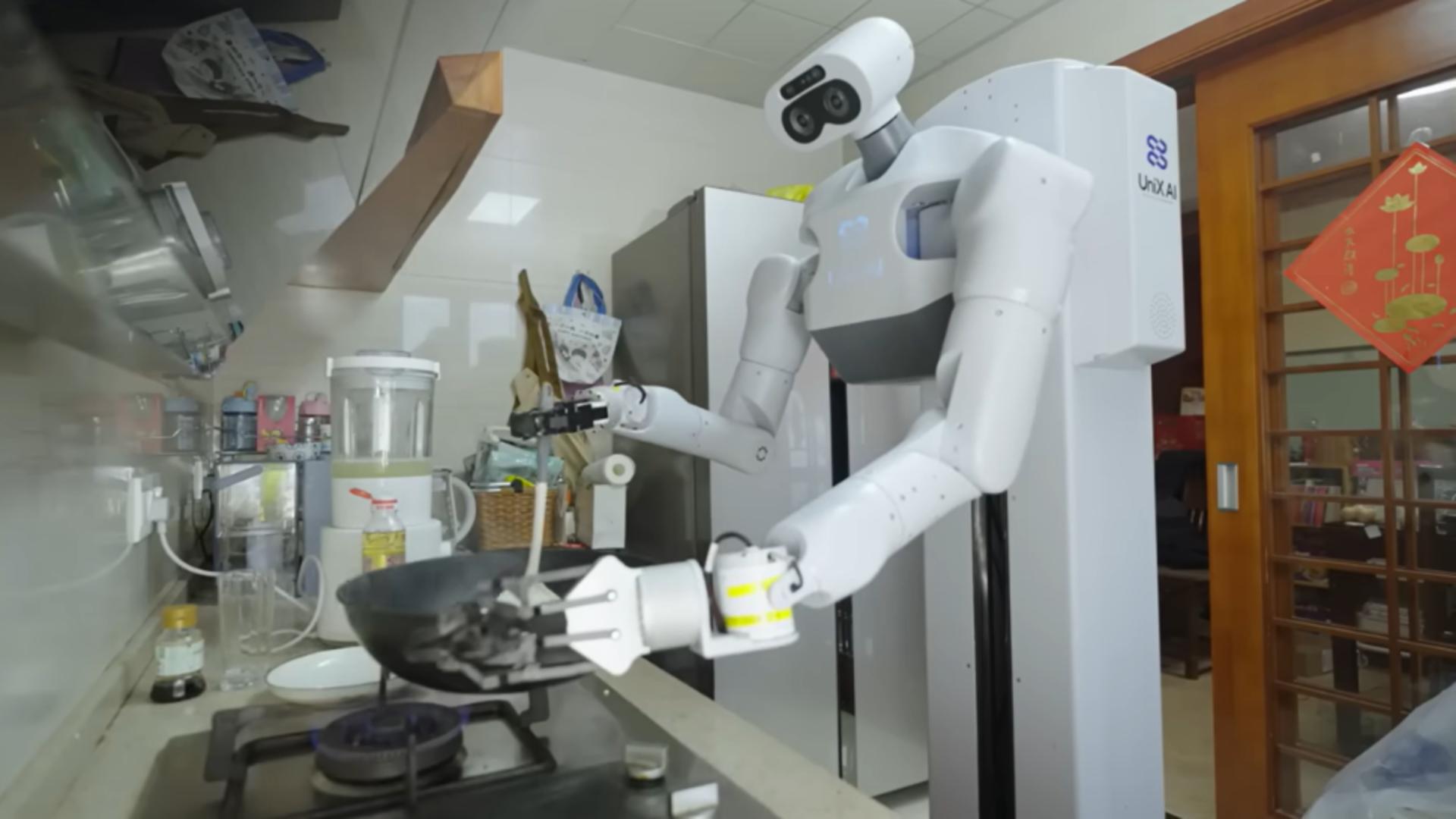 Robotul care îți face patul, gătește micul dejun și spală toaleta