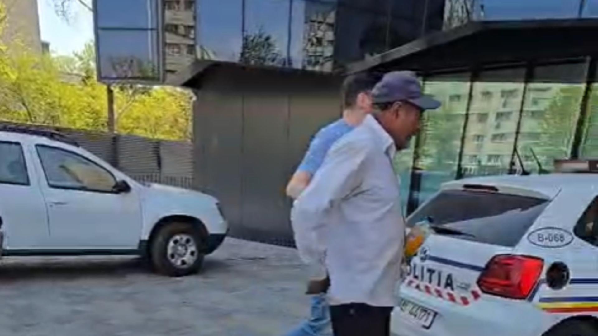 Suspectul a fost condus la secție